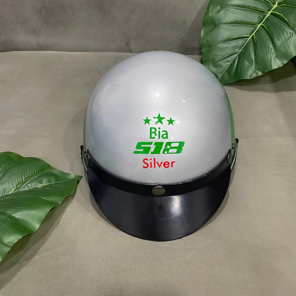 Các mẫu nón bảo hiểm nửa đầu đa dạng kiểu dáng và màu sắc